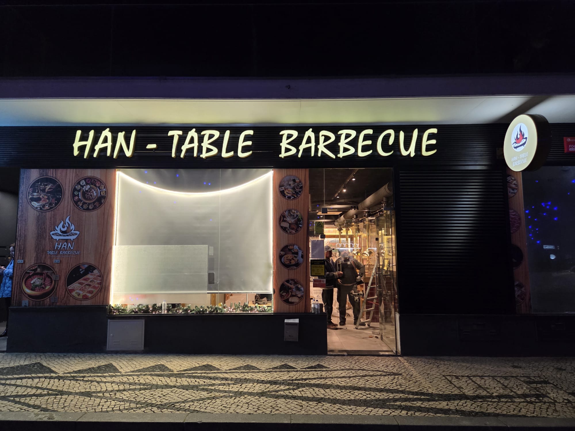 HAN-TABLE BARBECUE