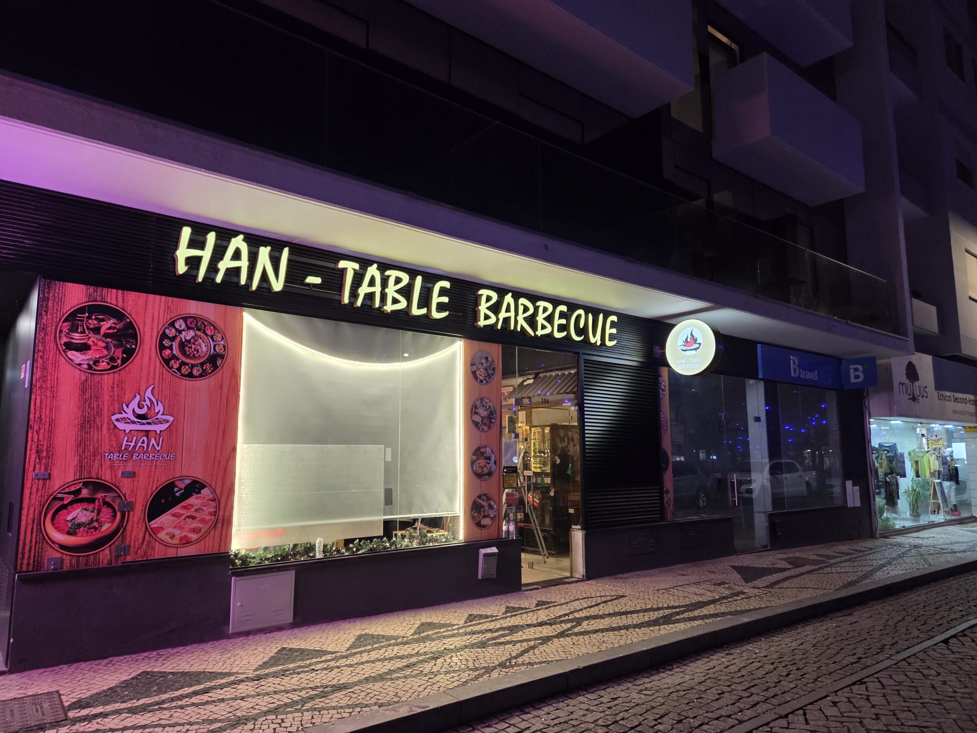 HAN-TABLE BARBECUE